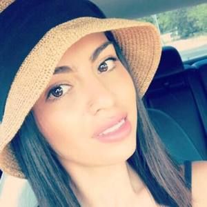 Meet your Posher, Nikki